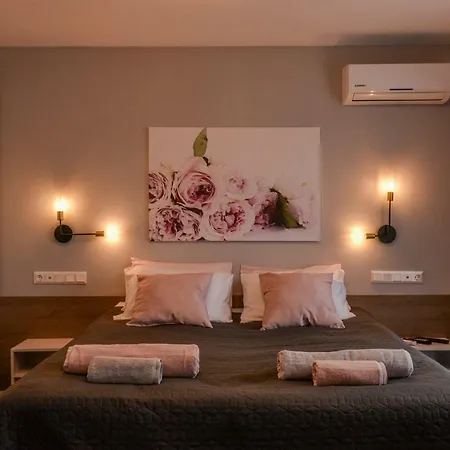 Apartment Rose One Bedroom Designer In Centre By Flat Mаnager *